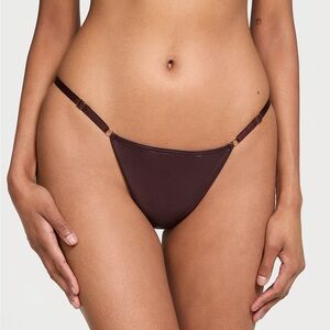 NWT Victoria’s Secret Very Sexy Faux Leather Adjustable V-String Panty Size M